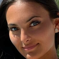 Phoebe Collin Nue