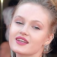 Polina Pushkareva Nue