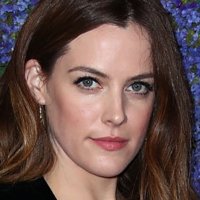 Riley Keough Nue