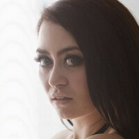 Rowina_offical Nue