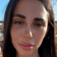 Sara Sfamurri Nue