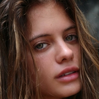 Sara Vidal Nue