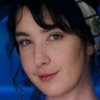 Sarah Button Nue