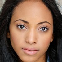 Selina Kaye Nue