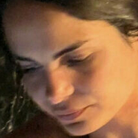 Seniora Elis Nue