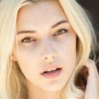 Stefanie Michova Nue