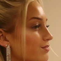 Sydney Thomas Nue