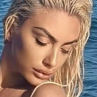 Tea Stoševska Nue