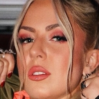 Thekla Kaischauri Nue