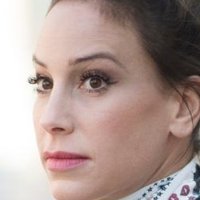 Timea Vajna Nue