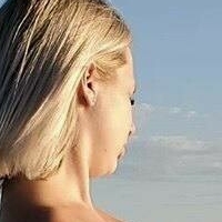 Vaaloux Nue