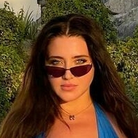 Vyeta Mustafina Nue