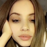 Xenia Tchoumi Nue