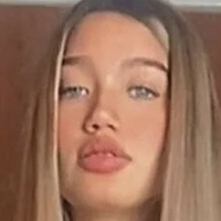 Yairuby Fernandez Nue