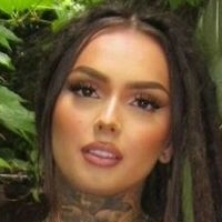Zhavia Nue
